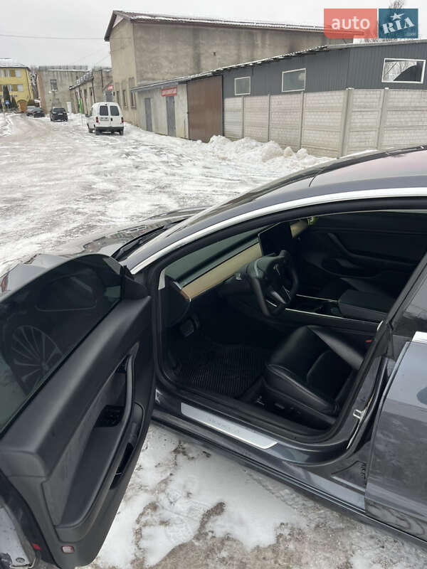 Седан Tesla Model 3 2018 в Рівному фото 14 Седан Tesla Model 3 2018 в Рівному