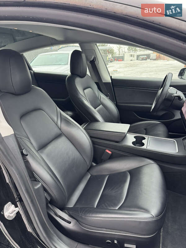Седан Tesla Model 3 2021 в Винниках фото 11 Седан Tesla Model 3 2021 в Винниках