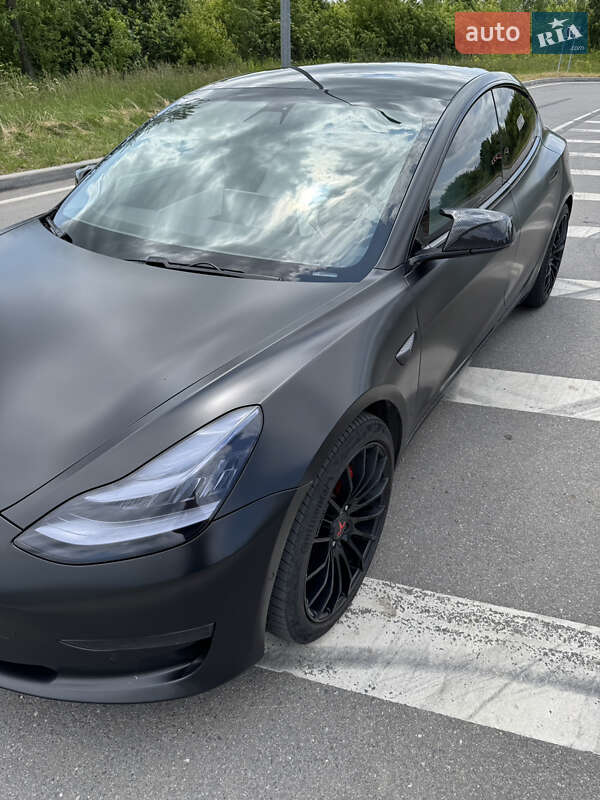 Седан Tesla Model 3 2019 в Хмельницком