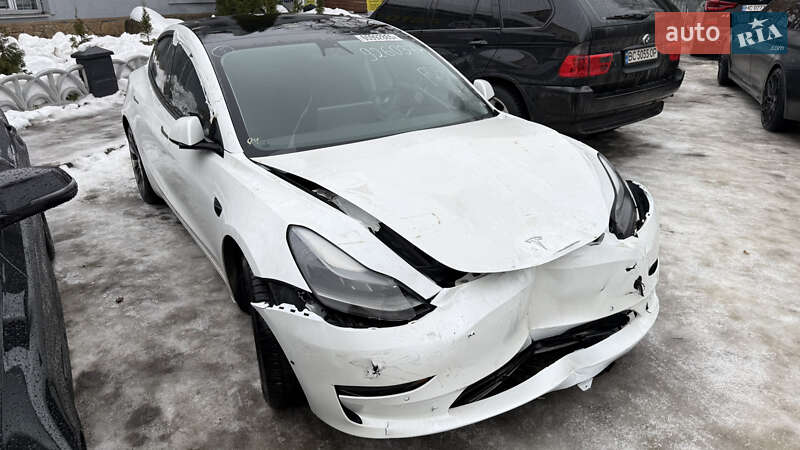 Седан Tesla Model 3 2021 в Львові