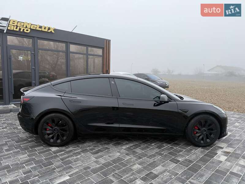 Седан Tesla Model 3 2018 в Коломиї