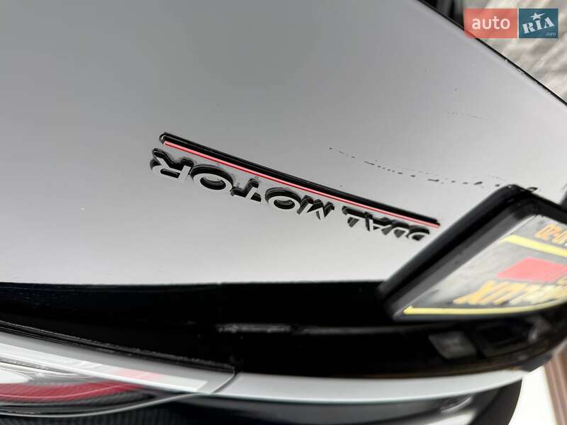 Седан Tesla Model 3 2018 в Коломиї