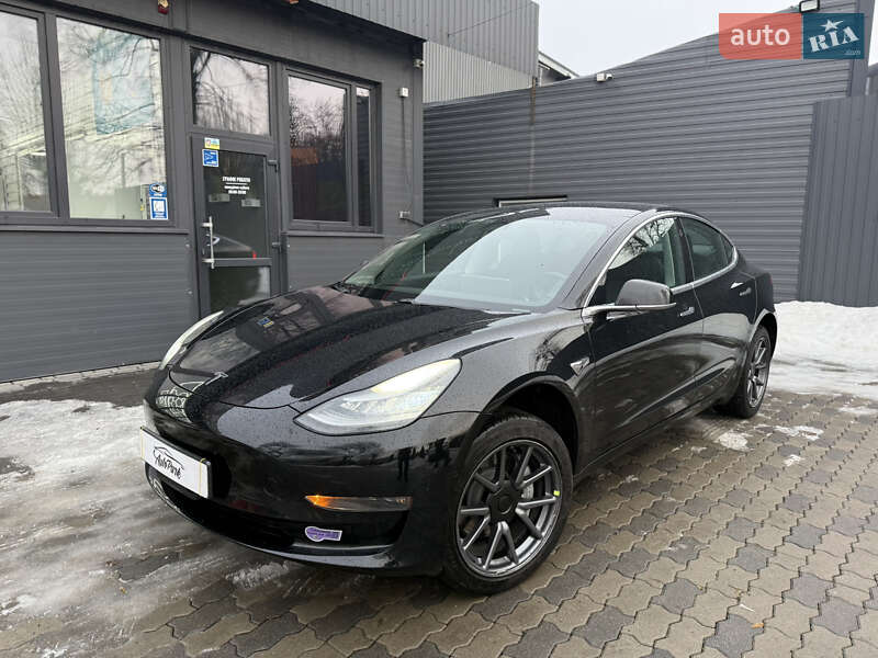 Tesla Model 3 2019