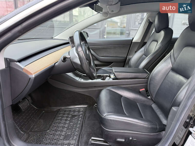 Седан Tesla Model 3 2019 в Черновцах фото 12 Седан Tesla Model 3 2019 в Черновцах