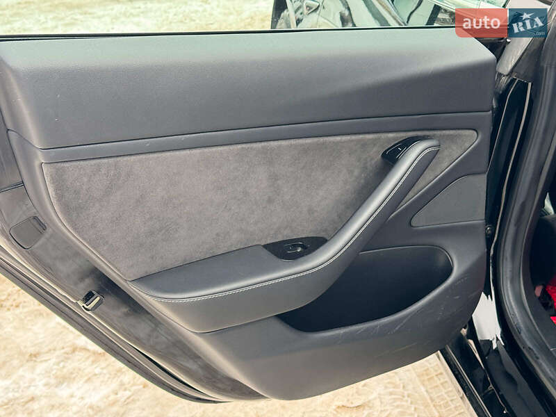 Седан Tesla Model 3 2018 в Вінниці фото 20 Седан Tesla Model 3 2018 в Вінниці