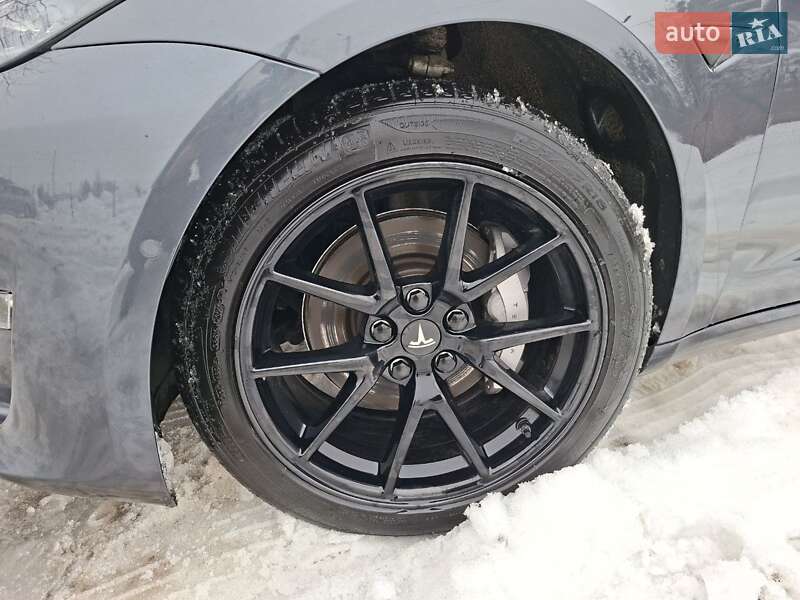 Седан Tesla Model 3 2021 в Львове фото 27 Седан Tesla Model 3 2021 в Львове