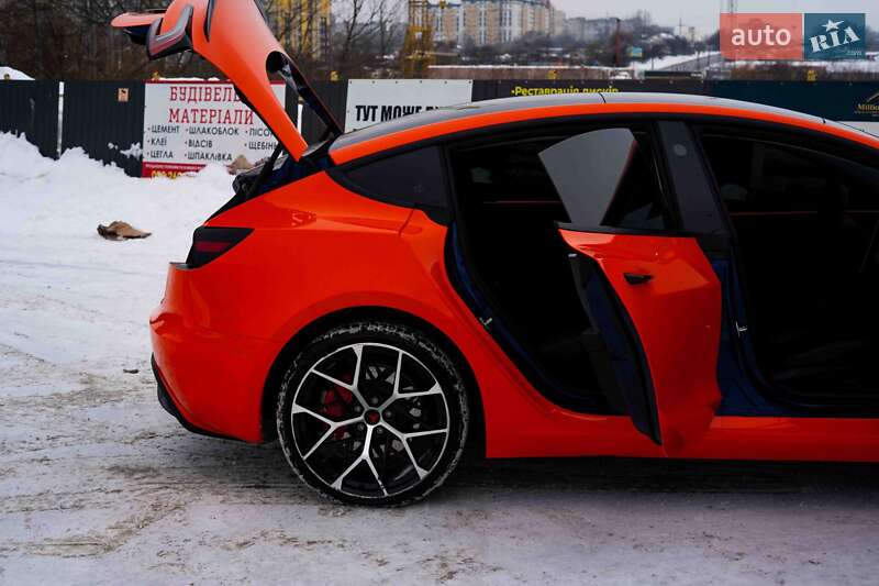 Седан Tesla Model 3 2024 в Хмельницком фото 70 Седан Tesla Model 3 2024 в Хмельницком