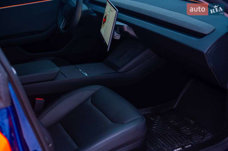 Седан Tesla Model 3 2024 в Хмельницком фото 99 Седан Tesla Model 3 2024 в Хмельницком