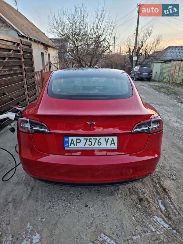 Седан Tesla Model 3 2022 в Запоріжжі