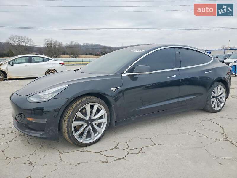 Tesla Model 3 2018