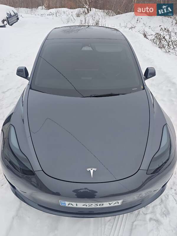 Седан Tesla Model 3 2023 в Фастові