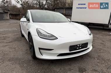 Седан Tesla Model 3 2018 в Києві