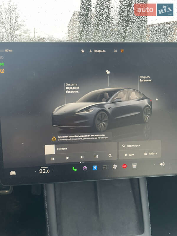 Седан Tesla Model 3 2024 в Ужгороде