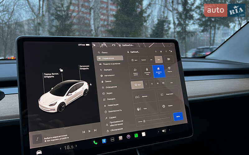 Седан Tesla Model 3 2020 в Львові