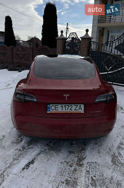 Седан Tesla Model 3 2018 в Новоселице