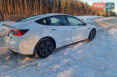 Седан Tesla Model 3 2023 в Черкасах