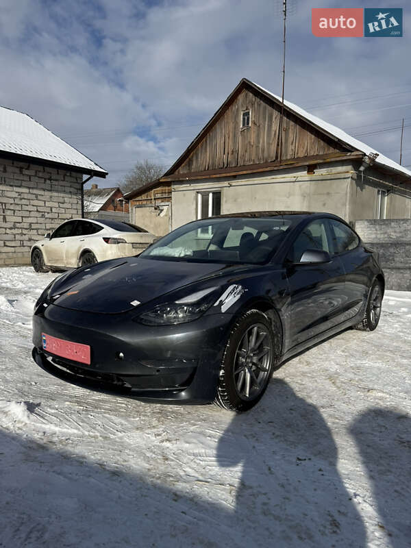 Седан Tesla Model 3 2021 в Луцьку