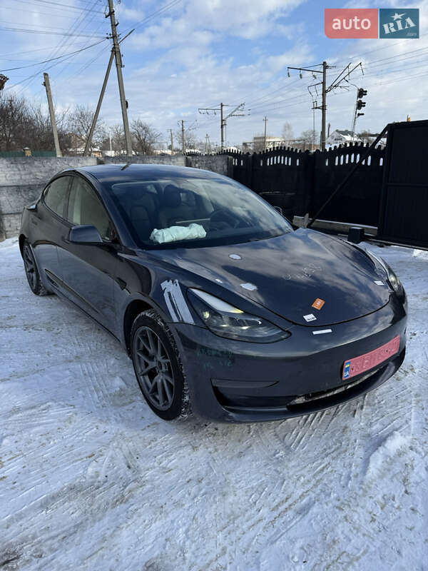 Седан Tesla Model 3 2021 в Луцьку