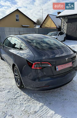 Седан Tesla Model 3 2021 в Луцке