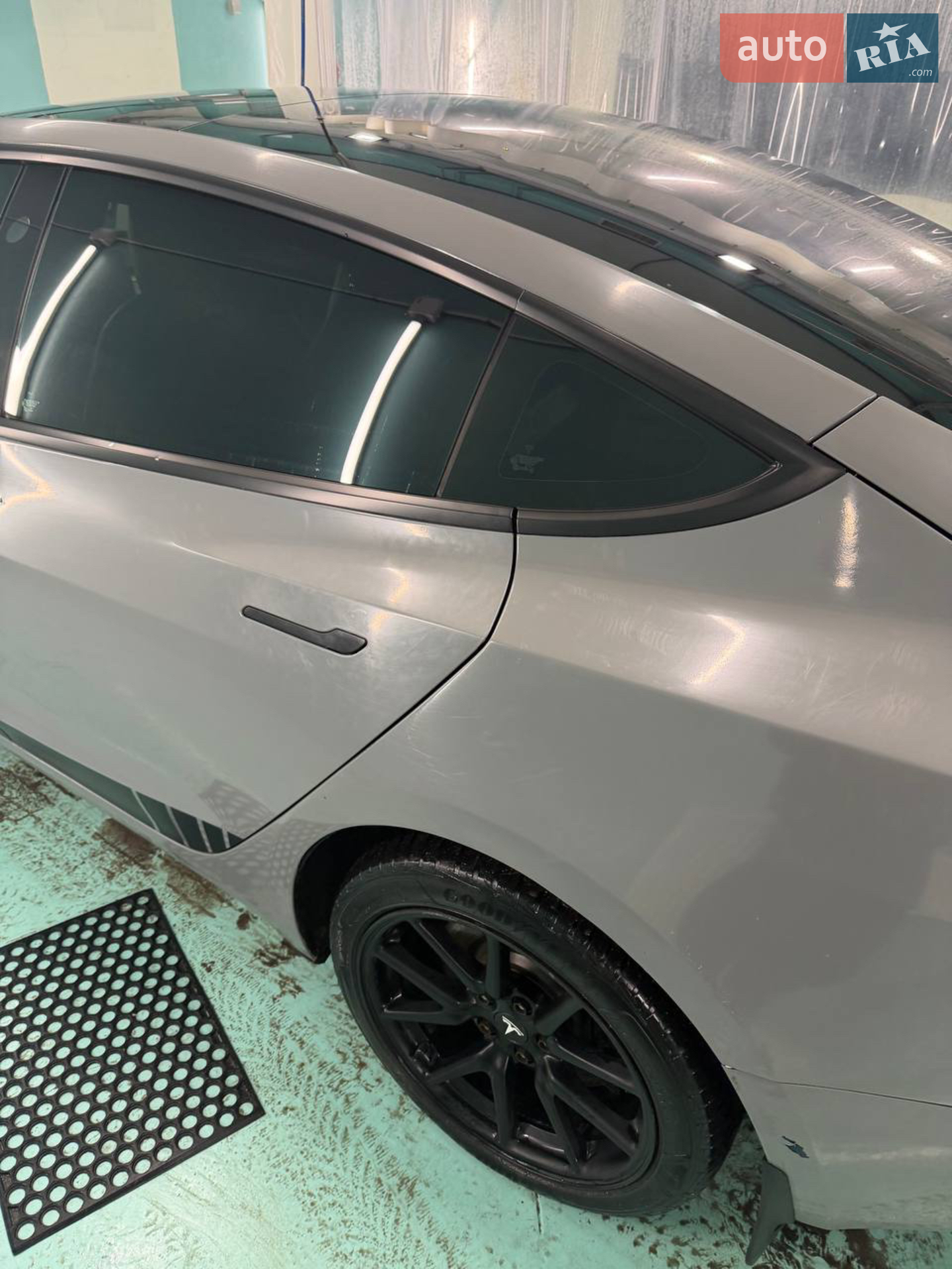 2018 Tesla Model 3 - мініатюра 13