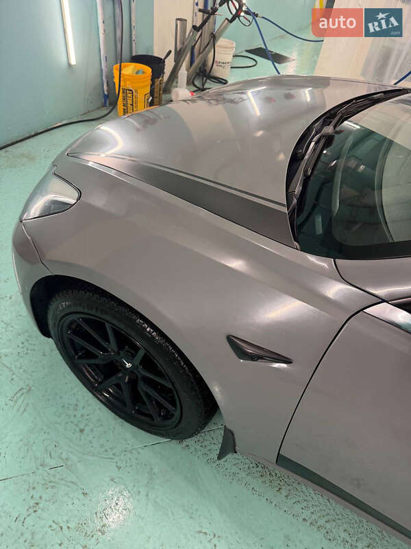 Седан Tesla Model 3 2018 в Києві