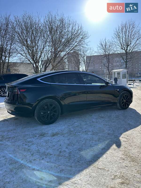 Седан Tesla Model 3 2020 в Харькове