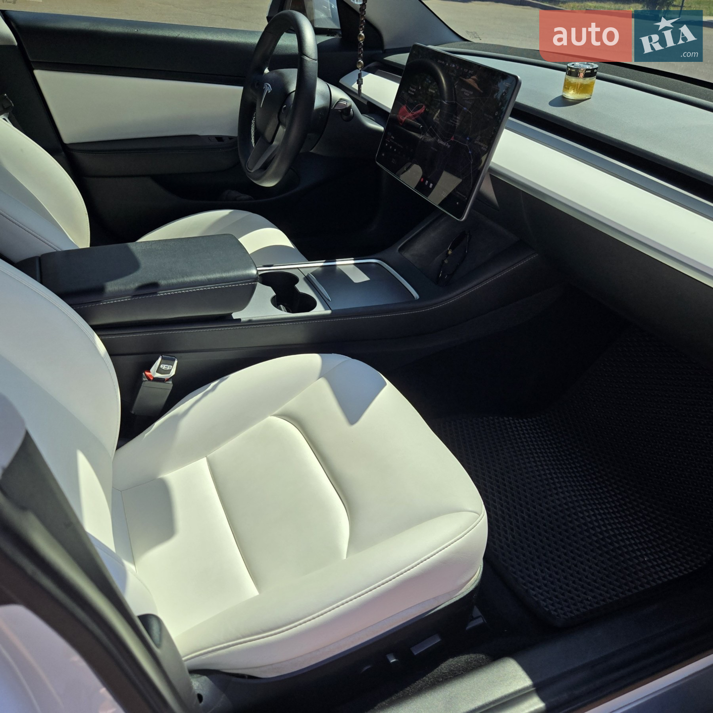 2020 Tesla Model 3 - мініатюра 11