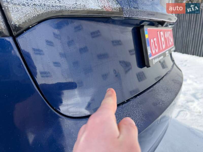 Седан Tesla Model 3 2018 в Луцьку