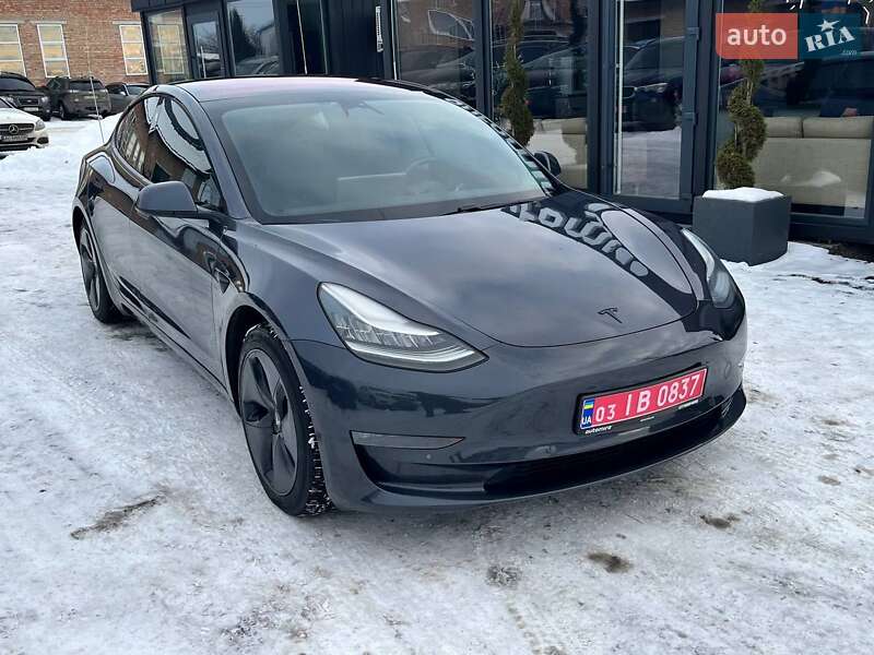 Tesla Model 3 2018