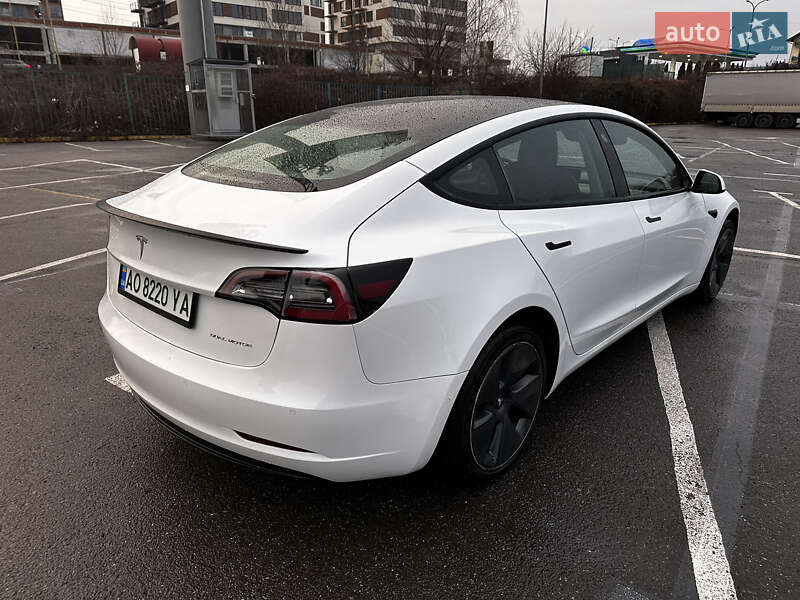 Седан Tesla Model 3 2022 в Ужгороде фото 14 Седан Tesla Model 3 2022 в Ужгороде