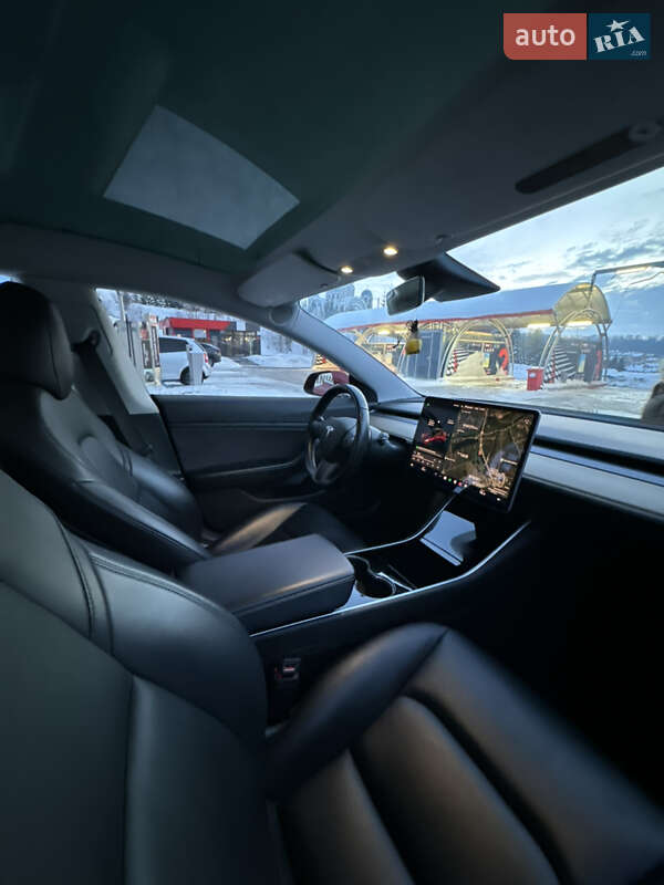 Седан Tesla Model 3 2019 в Тернополе фото 33 Седан Tesla Model 3 2019 в Тернополе