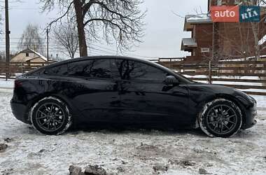 Седан Tesla Model 3 2022 в Киеве