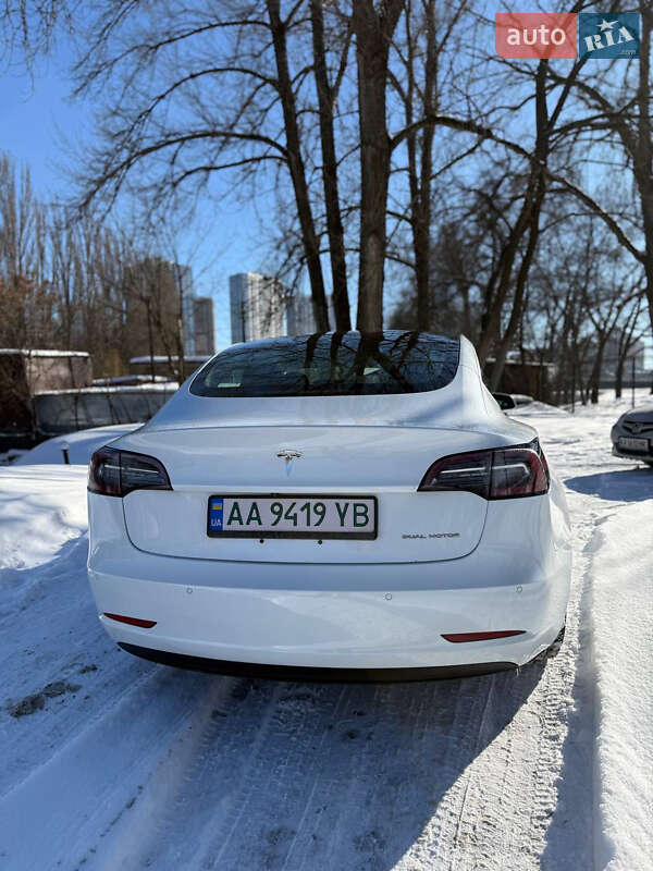 Седан Tesla Model 3 2018 в Киеве фото 5 Седан Tesla Model 3 2018 в Киеве