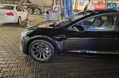 Седан Tesla Model 3 2021 в Ізмаїлі