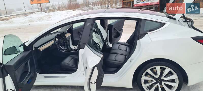 Седан Tesla Model 3 2017 в Нововолынске фото 28 Седан Tesla Model 3 2017 в Нововолынске