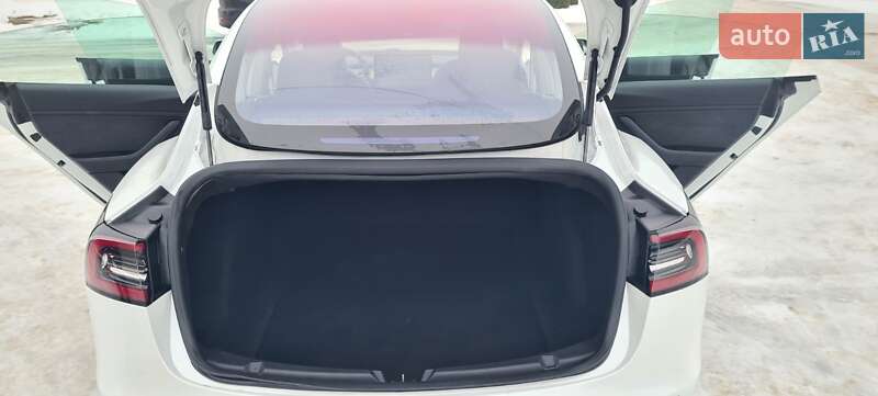 Седан Tesla Model 3 2017 в Нововолынске фото 32 Седан Tesla Model 3 2017 в Нововолынске