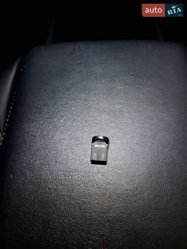 Седан Tesla Model 3 2019 в Одесі фото 16 Седан Tesla Model 3 2019 в Одесі