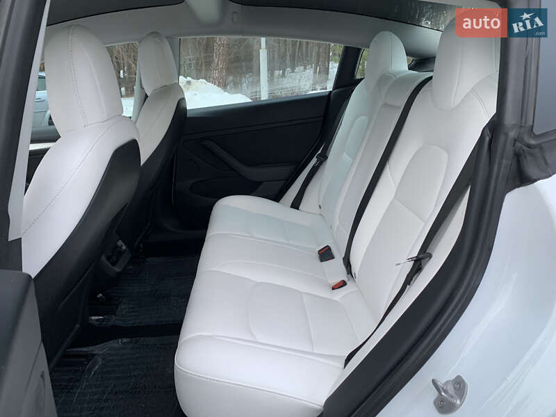 Седан Tesla Model 3 2021 в Киеве фото 15 Седан Tesla Model 3 2021 в Киеве