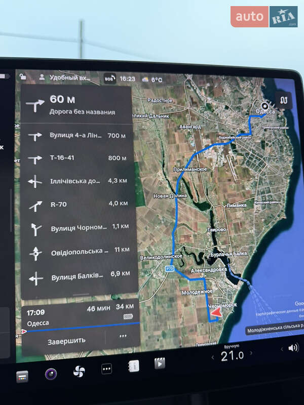Седан Tesla Model 3 2024 в Чорноморську