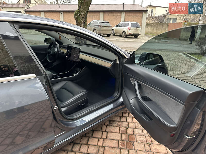 Седан Tesla Model 3 2019 в Одесі фото 9 Седан Tesla Model 3 2019 в Одесі