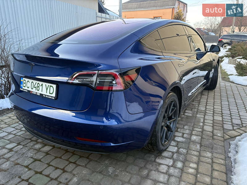 Седан Tesla Model 3 2018 в Львові фото 12 Седан Tesla Model 3 2018 в Львові