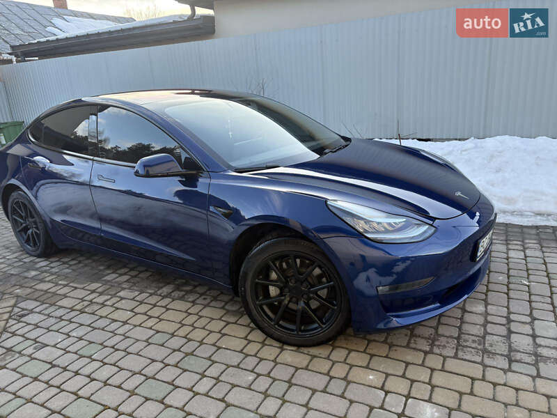 Седан Tesla Model 3 2018 в Львові фото 35 Седан Tesla Model 3 2018 в Львові