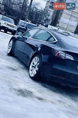 Седан Tesla Model 3 2018 в Харькове