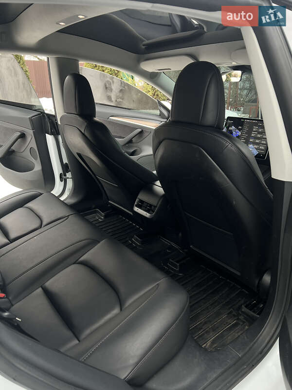 Седан Tesla Model 3 2022 в Березані фото 14 Седан Tesla Model 3 2022 в Березані