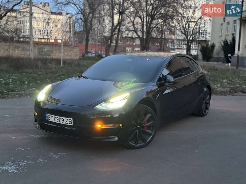 Седан Tesla Model 3 2020 в Одессе
