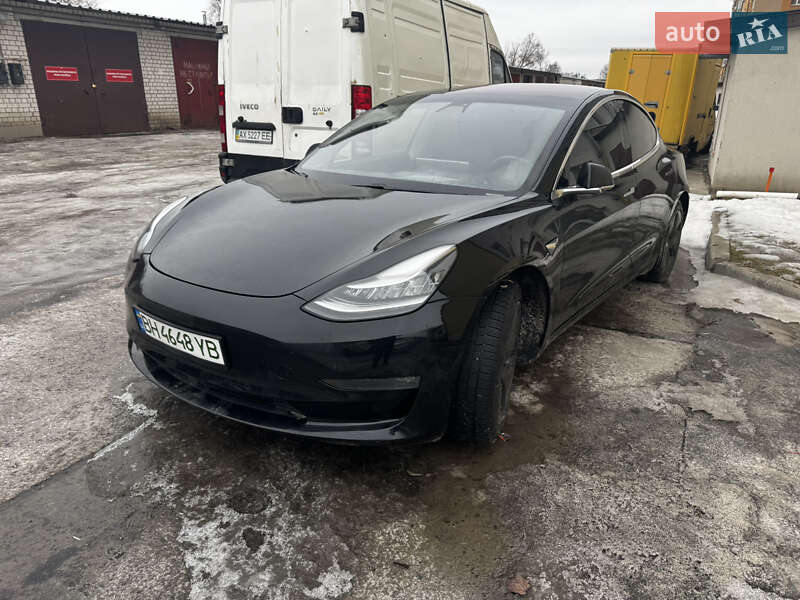 Седан Tesla Model 3 2018 в Харкові фото Седан Tesla Model 3 2018 в Харкові