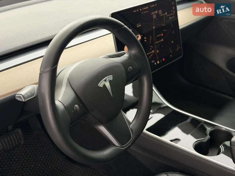 Седан Tesla Model 3 2020 в Запоріжжі фото 10 Седан Tesla Model 3 2020 в Запоріжжі