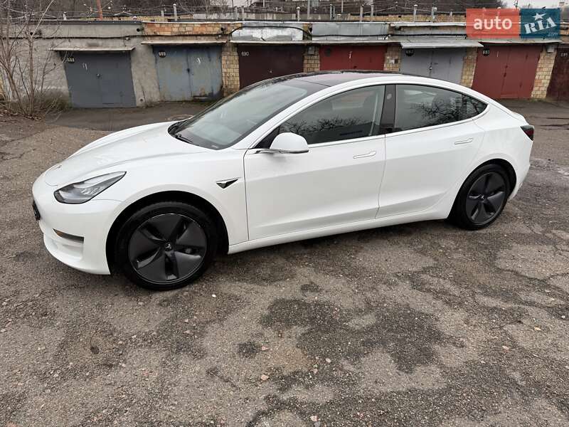 Седан Tesla Model 3 2018 в Києві фото 24 Седан Tesla Model 3 2018 в Києві