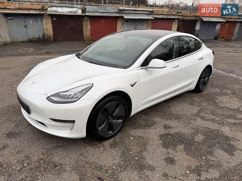Седан Tesla Model 3 2018 в Києві фото 26 Седан Tesla Model 3 2018 в Києві