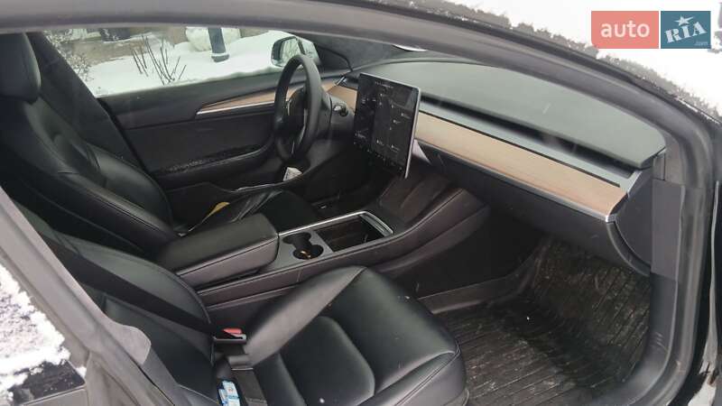 Седан Tesla Model 3 2021 в Киеве фото 6 Седан Tesla Model 3 2021 в Киеве